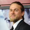 Charlie Hunnam será Christian Grey na adaptação do best-seller