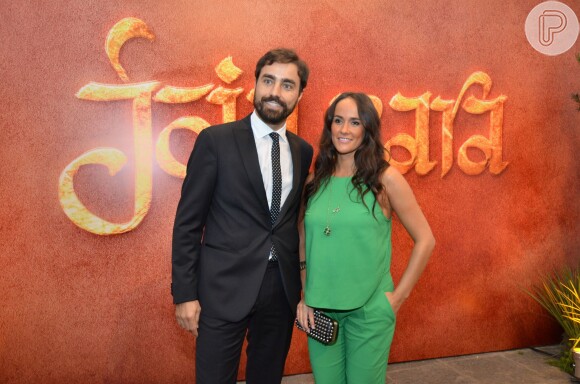 Ricardo Pereira e a mulher, Francisca Pinto, compareceram à festa de lançamento da novela 'Joia Rara', que estreia na próxima segunda-feira, 16 de setembro de 2013