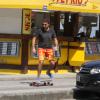 Ricardo Pereira anda de skate como hobby. O ator adotou o bairro do Leblon para viver na cidade e leva uma vida como um típico carioca: é apaixonado por praia e por praticar exercícios ao ar livre