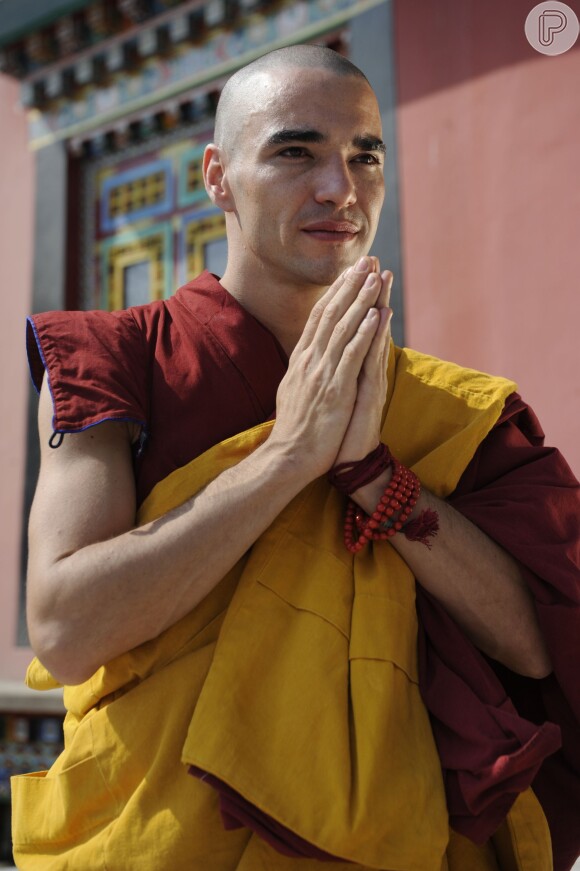 Caio Blat será o monge Sonan, discípulo de Ananda (Nelson Xavier), em 'Joia Rara'