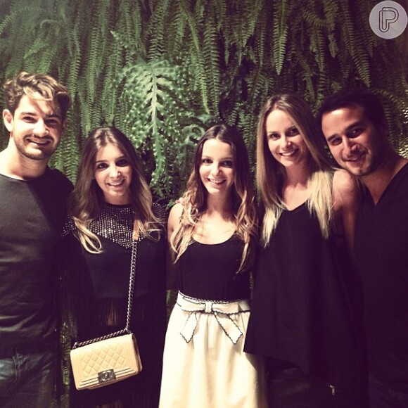 Alexandre Pato e Sophia Mattar foram ao show de Beyoncé na companhia de amigos e de Sarah, irmã da mineira
