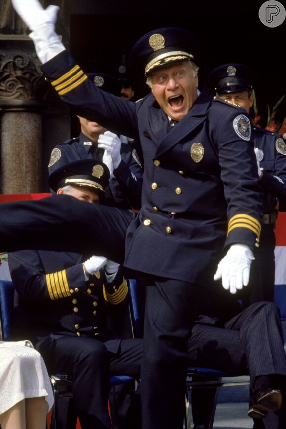 George Gaynes participou de filmes como os sete longas da franquia 'Loucademia de Polícia'