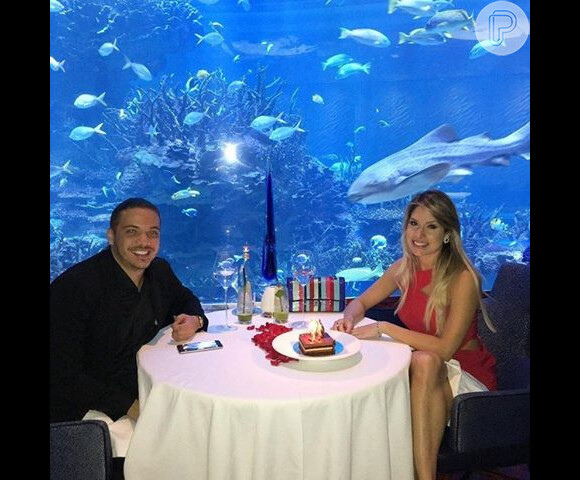 Wesley Safadão se hospedou com a esposa, Thyane, em hotel com diárias de R$ 6 mil em Dubai nesta quinta-feira, 18 de fevereiro de 2016