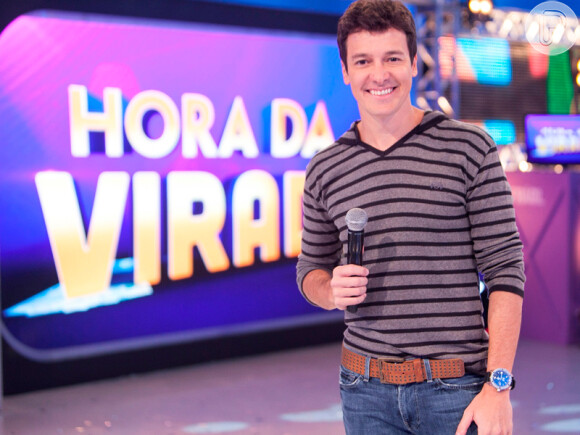 Rodrigo Faro foi transferido para a programação de domingo na Record após a saída de Gugu Liberato