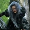 Meryl Streep aparece como a A Bruxa de 'Into The Woods'. Esta é a primeira foto dela caracterizada como a personagem