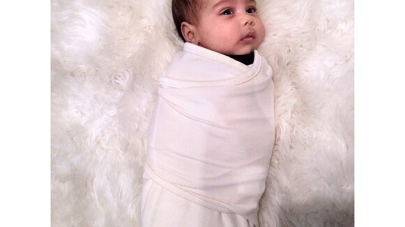 Kim Kardashian publica foto de North West: 'Que saudade de acordar com meu anjo'