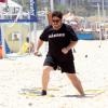César Menotti faz exercício na praia do Leblon, RJ, para o 'Medida Certa'