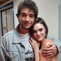 Isabelle Drummond e Humberto Carrão, casal em 'Sangue Bom', estão juntos