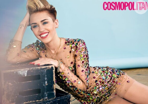 A cantora Miley Cyrus revela admite sentir-se como uma perdedora