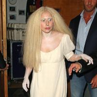 Lady Gaga sobre roupas excêntricas: 'Para não enfrentar a realidade'. Veja looks