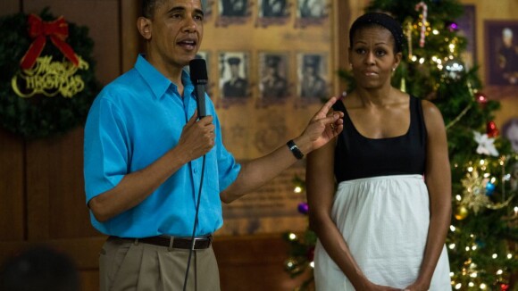 Barack e Michelle Obama passam Natal no Havaí e jantam em base militar