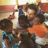 Bruno Gagliasso também foi ao país africano fazer trabalho voluntário e lá decidiu adotar uma criança