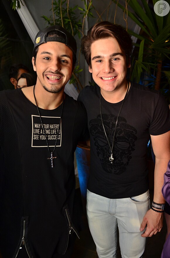 O dj Mark Luk comanda as pick ups na festa de 60 anos de Solange Couto na última quarta-feira, dia 06 de julho de 2016