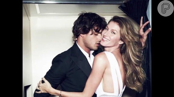 Recentemente, Gisele Bündchen posou para outra campanha, em cliques sensuais, com o modelo brasileiro Marlon Teixeira