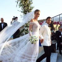 Top Ana Beatriz Barros se veste de noiva para 2º dia de casamento. Fotos!