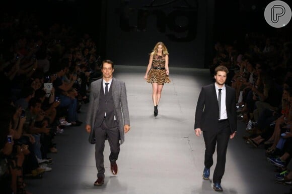 Danielle Winits, Marcello Antony e Thiago Fragoso desfilam pela TNG no Fashion Rio