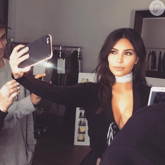 Kim Kardashian estrela capa da 'Forbes', com fortuna de R$ 169 milhões: 'Honra'