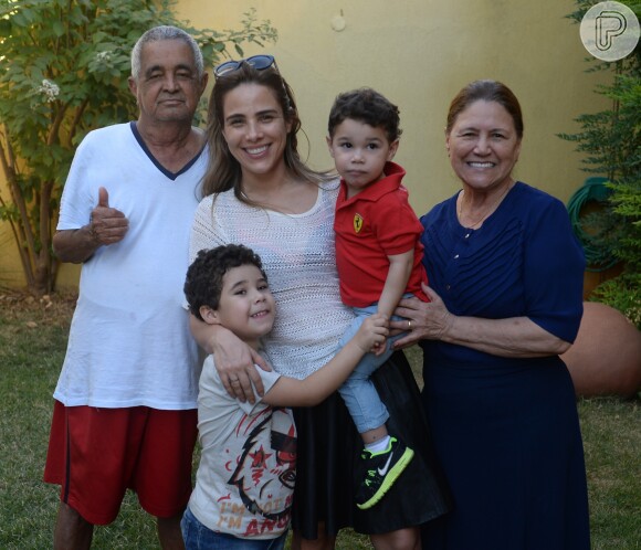 Wanessa Camargo desembarcou em Goiânia e foi direto para a casa dos avós Francisco e Helena