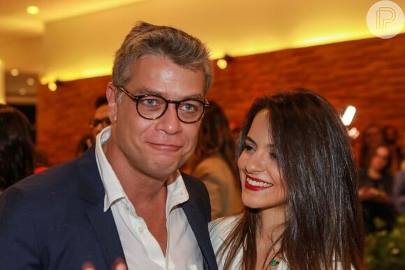 Fabio Assunção leva namorada, Pally Siqueira, e filhos, Ella Felipa e João, a pré-estreia em São Paulo nesta segunda-feira, dia 11 de julho de 2016