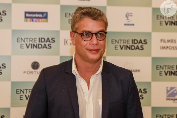 Fabio Assunção leva namorada, Pally Siqueira, e filhos, Ella Felipa e João, a pré-estreia em São Paulo nesta segunda-feira, dia 11 de julho de 2016