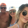 Ex-BBB Aline Gotschalg compartilhou o momentoem família em seu perfil no Instagram, nesta sexta-feira, 15 de julho de 2016
