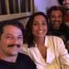 Camila Pitanga fez um registro do seu encontro com Marcelo Serrado, Domingos Montagner, Gabriel Leone e Marcos Palmeira, parceiros de cena na novela 'Velho Chico'