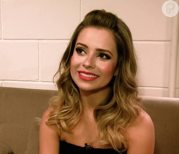 Sandy admite que usa maquiagem em casa: 'Bonita para o meu marido e o meu filho'