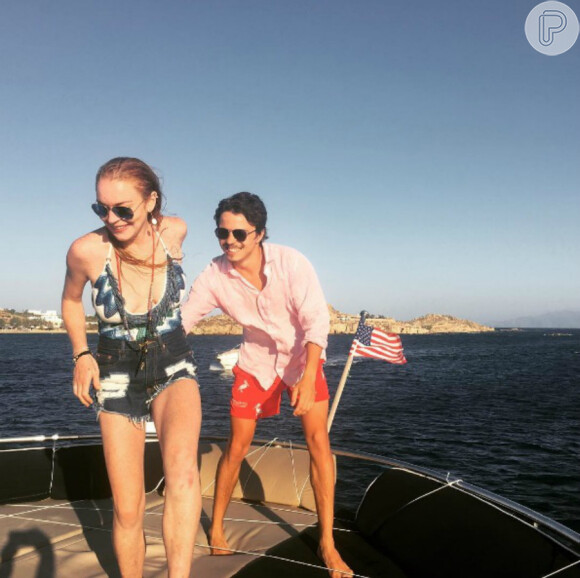 No Instagram, Lohan pediu respeito a sua privacidade neste momento difícil: 'Agradecia que as especulações sobre a minha vida pessoal chegassem finalmente ao fim'