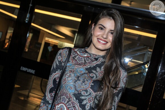 Camila Queiroz vai protagonizar a novela 'Pega Ladrão', que tem estreia prevista para 2017, fazendo uma mocinha carioca de Copacabana