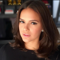 Bruna Marquezine lembra dia de ressaca: 'Banho gelado e toalha com gelo'