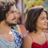 O casal formado por Gabriel Leone e Giullia Buscacio na novela 'Velho Chico' caiu no gosto popular