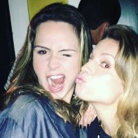 Ex-BBB Ana Paula Renault curte festa com Maíra Charken: 'RJ não será o mesmo'