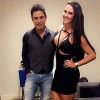 Irmão de Zezé Di Camargo elogia namorada do cantor: 'Cuida dele como ninguém'