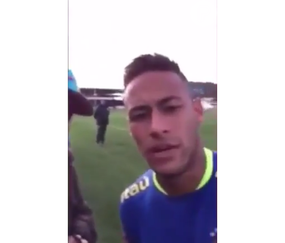 Neymar emociona fã com síndrome de Down: 'Valeu, guerreiro'