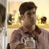 Felipe (Marcos Pitombo) expulsa Jéssica (Karen Junqueira) de sua casa por causa de Shirlei (Sabrina Petraglia), na novela 'Haja Coração'