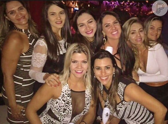 Namorada de Zezé Di Camargo, Graciele Lacerda posa com amigas em balada no Mato Grosso