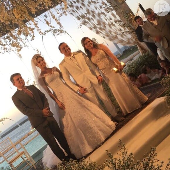 Wesley Safadão e Thyane Dantas se casam sob o pôr do sol no Ceará nesta segunda-feira, dia 01 de agosto de 2016