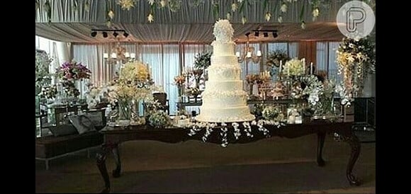 Wesley Safadão e Thyane Dantas se casam sob o pôr do sol no Ceará nesta segunda-feira, dia 01 de agosto de 2016