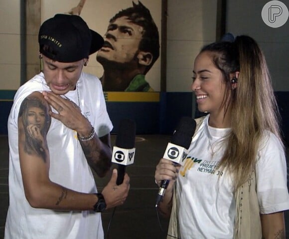 No programa 'Altas Horas',  Neymar comentou a relação de carinho que tem com a irmã, Rafaella Santos