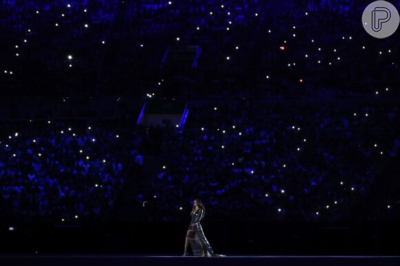 Gisele Bündchen usa vestido de estilista brasileiro em cerimônia de abertura das Olimpíadas Rio 2016, nesta sexta-feira, 5 de agosto de 2016