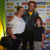 Rodrigo Lombardi com a mulher e o filho, de 8 anos, no Espaço Time Brasil
