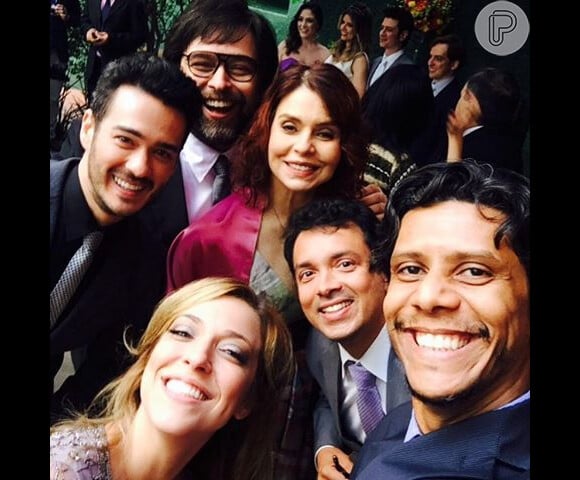 O elenco do 'Zorra Total' e mais famosos estiveram presentes no casamento de Mariana Santos e o produtor Rodrigo Velloni