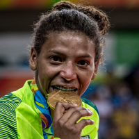 Rafaela Silva, medalha de ouro, sobre orientação sexual: 'Sou das meninas'