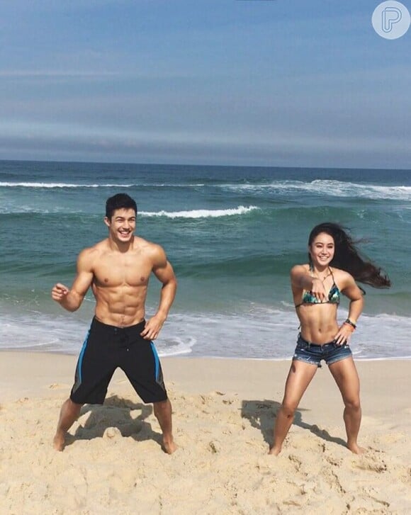 Os ginastas Arthur Nory e Julie Kim apareceram dançando e postaram imagens nas redes sociais