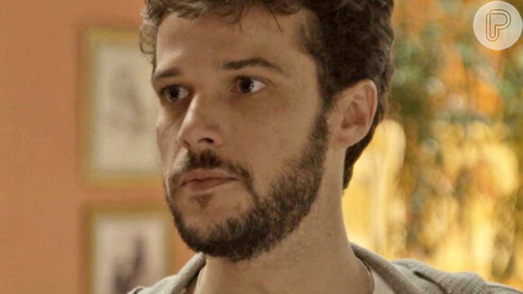 Na novela 'Haja Coração', Giovanni (Jayme Matarazzo) vai ser flagrado por Camila (Agatha Moreira) ao entrar na sala de Aparício (Alexandre Borges)