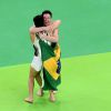 Olimpíada Rio 2016: Diego Hypolito e Arthur Nory se abraçam emocionados