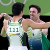 Diego Hypolito e Arthur Nory comemoram medalhas na Olimpíada Rio 2016, em 14 de agosto de 2016