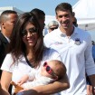 Michael Phelps grava programa de TV com mulher e filho, Boomer, no Rio. Fotos!