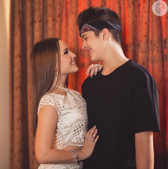Larissa Manoela e João Guilherme Ávila comemoram 11 meses de namoro