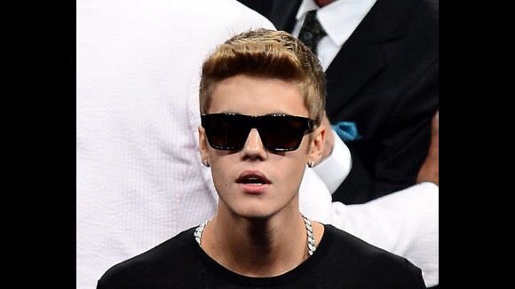 Justin Bieber e equipe são detidos na Austrália por tráfico de drogas, diz site